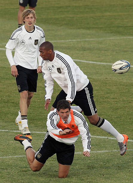 源自於其高 源自於其高