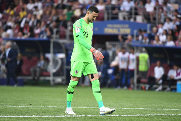 而当他们守 而当他们守